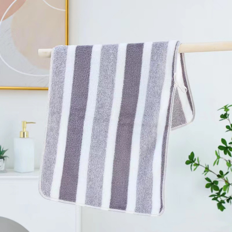 Set prosoape de baie, în dungi, fleece coral, greutate 200-300 g, rezistent la scame