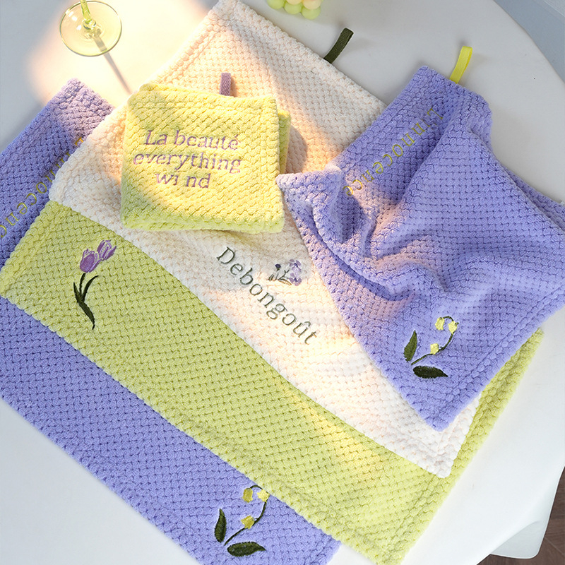 Käsi käterätt, That blue, polüester, 80–100 g, 16 niiti, õmblemine, jacquard