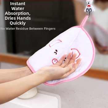 Laste käterätt originaalsest multikate seeriast, mida saab üles riputada; materjal: korallfliis; kaal: 30–50 g; niidid: 60s; tootmistehnika: tikand ja õmblemine