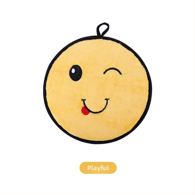 Laste käterätt originaalsest multikate seeriast, mida saab üles riputada; materjal: korallfliis; kaal: 30–50 g; niidid: 60s; tootmistehnika: tikand ja õmblemine