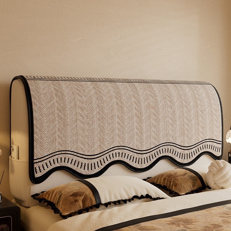 Lovos krašto uždengimas, pūkuotos medžiagos, visų sezonų apsauga, dulkių atsparus, kačių įbrėžimams atsparus, neslidus