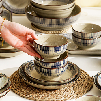 Keraminių dubenėlių komplektas su dryžiais, apvalios formos, šiuolaikinio minimalistinio stiliaus, tinkama mikrobangų krosnelei