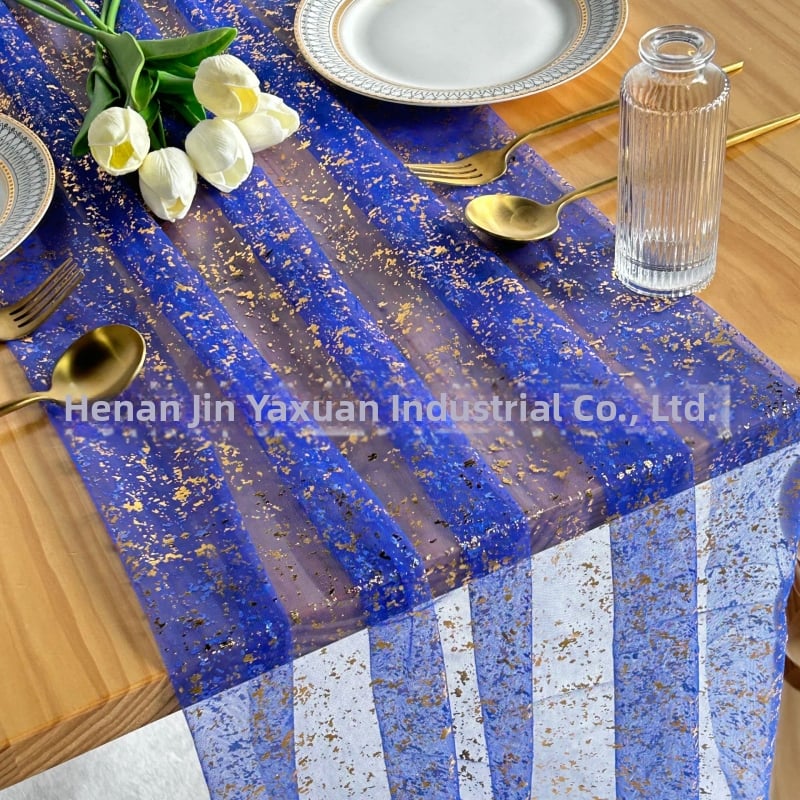 Kuldse fooliumiga tüll-laua laudlina kaasaegse minimalistliku stiiliga, särav võrgutusega, polüesterkangas, põhistruktuur polüester ja alakomponent polüester, kohandamine saadaval