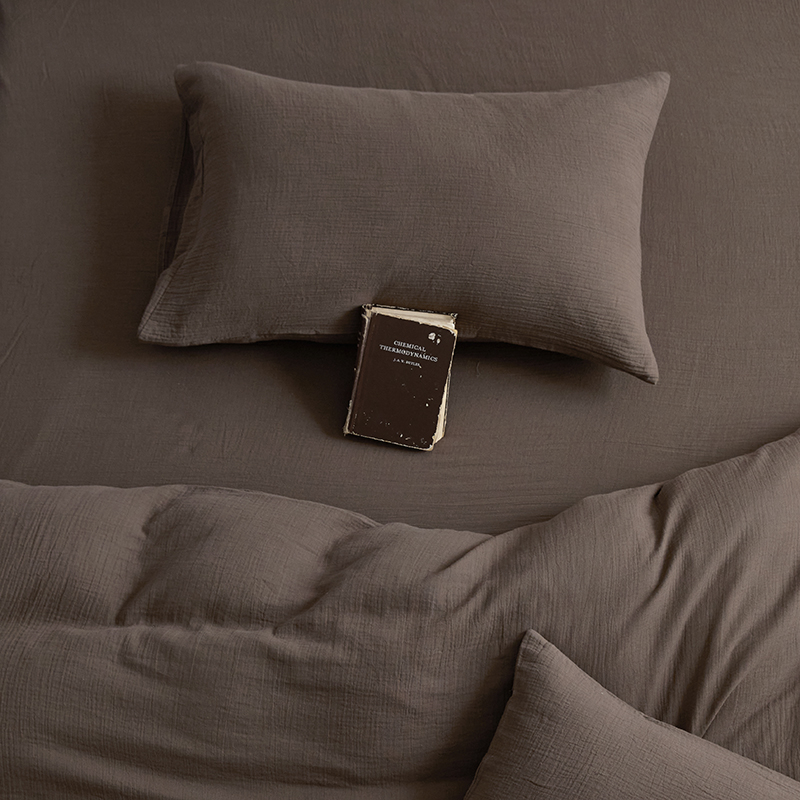 Σετ δύο μαξιλαροθήκες από βαμβακερή γάζα διπλού στρώματος, 100% βαμβάκι, ύφανση 60s, βαφή αντίδρασης, μοντέρνο μινιμαλιστικό στυλ, φιλικό προς το μωρό.