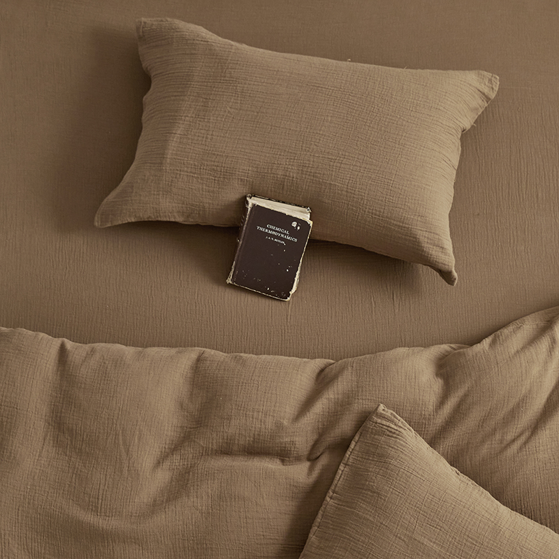 Σετ δύο μαξιλαροθήκες από βαμβακερή γάζα διπλού στρώματος, 100% βαμβάκι, ύφανση 60s, βαφή αντίδρασης, μοντέρνο μινιμαλιστικό στυλ, φιλικό προς το μωρό.