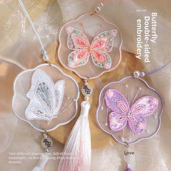 DIY kézimunka hímzőkészlet pillangó autómedálhoz — textil hímzés, egyéb hímző elemek, helyiségek: nappali, hálószoba, dolgozószoba