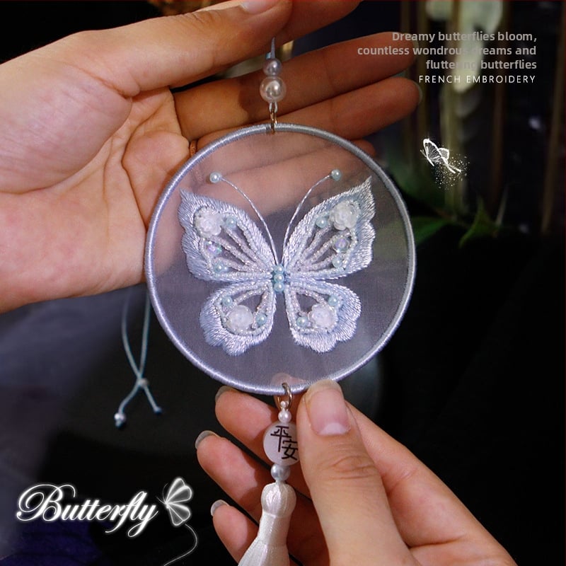 DIY kézimunka hímzőkészlet pillangó autómedálhoz — textil hímzés, egyéb hímző elemek, helyiségek: nappali, hálószoba, dolgozószoba