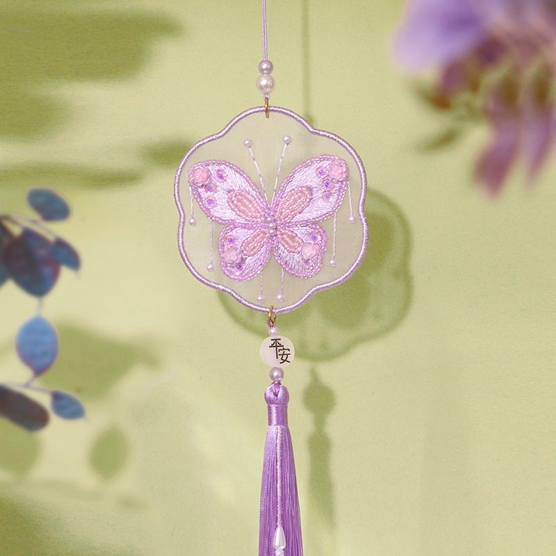 DIY kézimunka hímzőkészlet pillangó autómedálhoz — textil hímzés, egyéb hímző elemek, helyiségek: nappali, hálószoba, dolgozószoba