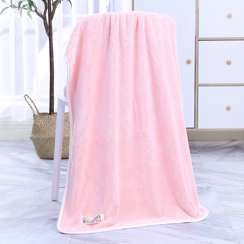 Koralni fleece ručnik za kupanje/plažu, ≥500 g, 100 vlakana pređe, ravno tkanje