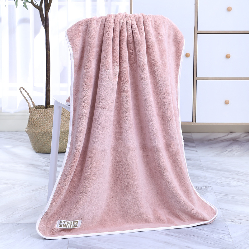 Koralni fleece ručnik za kupanje/plažu, ≥500 g, 100 vlakana pređe, ravno tkanje