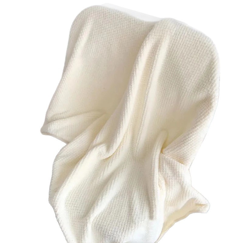 Vannitoas rätik — koralli fleece, ananassi võre tekstuur, kaal 200–300 g, 150D lõng, ääre õmblemine ja kohandatavus