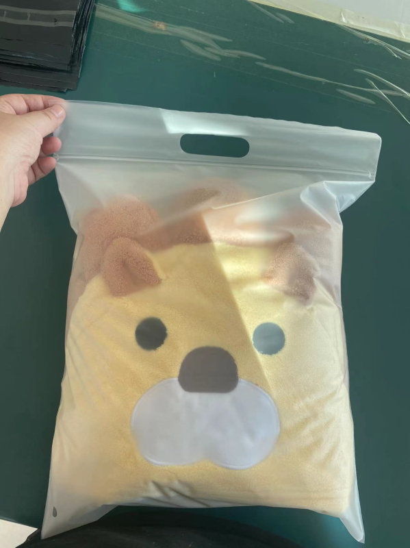 Jin Wan Dječji kupaći ručnik s kapuljačom — mekani koralni fleece, nosivi, zgušnjen, 400–500 g, upijajući