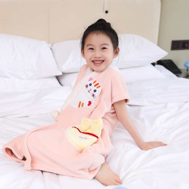 Prosop de baie cu glugă din coral fleece pentru copii — Wu xiu fang, 200–300 g, fir 150D, țesătură simplă