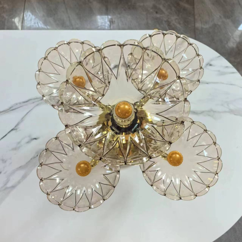 Europos stiliaus daugiasluoksnė sukiojama vaisių lėkštė su krištolo efektu (Medžiaga: Plastikas; Paviršiaus apdaila: elektroplatingas; Pakuotė: kartono pakuotė)