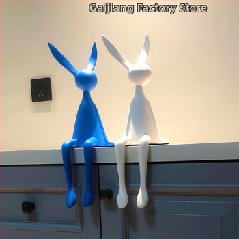 Sēdošā truša figūra, ziemeļniecīgs stils, vienkāršs un mūsdienīgs, materiāls: sveķi, piemērots ieejai, viesistabai un televizora skapim