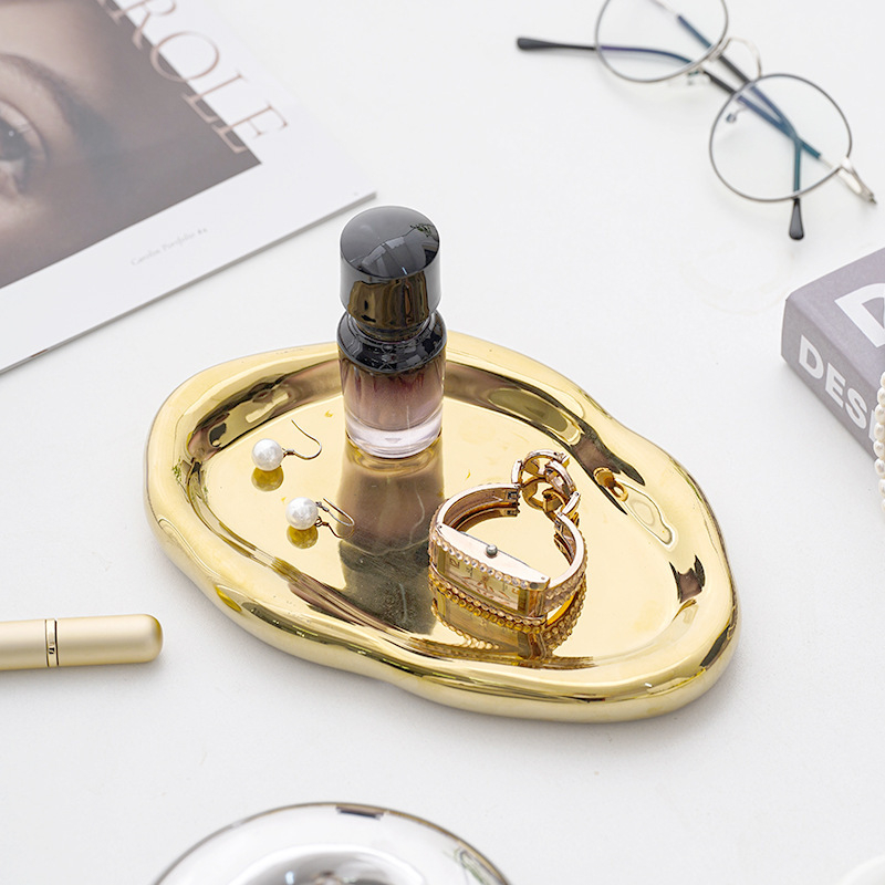 Keraamiline pilveplaat juveelide hoiuks ja aromaterapeutilise näituse jaoks, sisenemisvõtmete hoidja (Materjal: keraamika; Kohandamine: Jah; Pind: Elektroplaadimine, Glazuur)