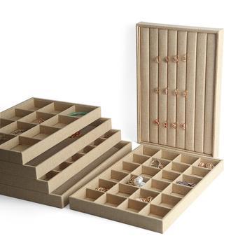 Light Beam PVC juvelyrinių dirbinių laikiklis, parodos padėklas, 2021 ruduo