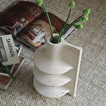 Ziedu vāze franču retro rustikālā stilā ar wabi-sabi — daļēji rokdarbs, no cita materiāla; dāvana dzimšanas dienā, absolvēšanā un jaunā mājā