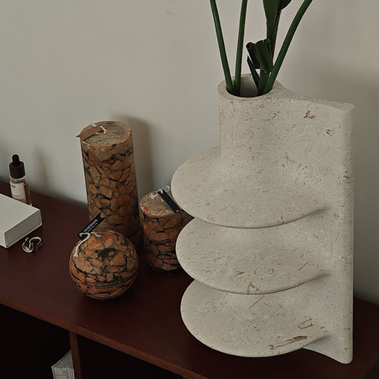 Ziedu vāze franču retro rustikālā stilā ar wabi-sabi — daļēji rokdarbs, no cita materiāla; dāvana dzimšanas dienā, absolvēšanā un jaunā mājā