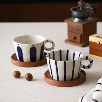 Keramička šalica za kavu s tanjurićem – japanski retro stil, lagani luksuzni retro, prugasti uzorak, latte art, prilagodljivo