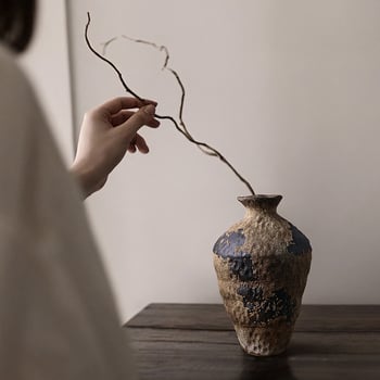 Keramička vaza u stilu wabi-sabi, zen inspiracija, za suho cvijeće, dekor dnevnog boravka
