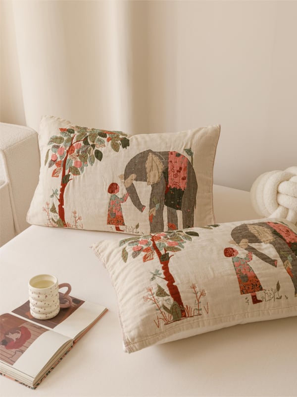 Pagalvės užvalkalas – Šilko gėlių medžiaga, 2 vnt., be pritaikymo