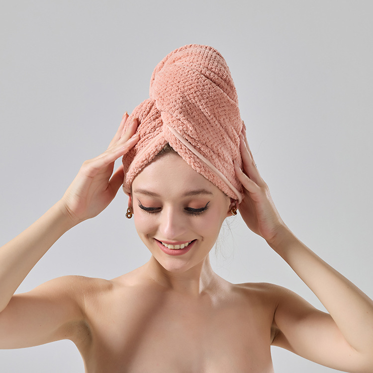 Bonetă pentru uscat părul, din velur coral, țesătură cu model grilă de ananas, 150D fibre, greutate peste 200 g, uscare rapidă și absorbție ridicată.