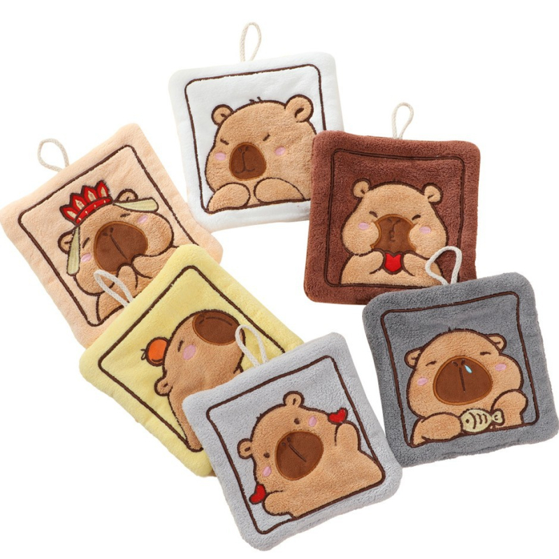 Laste käterätik korall-veluurist, tikandiga karikatuuride disain, kaal 50–80 g (Materjal: korall-veluur; Kaal: 50–80 g; Töötlemine: tikand; Kohandamine: saadaval)