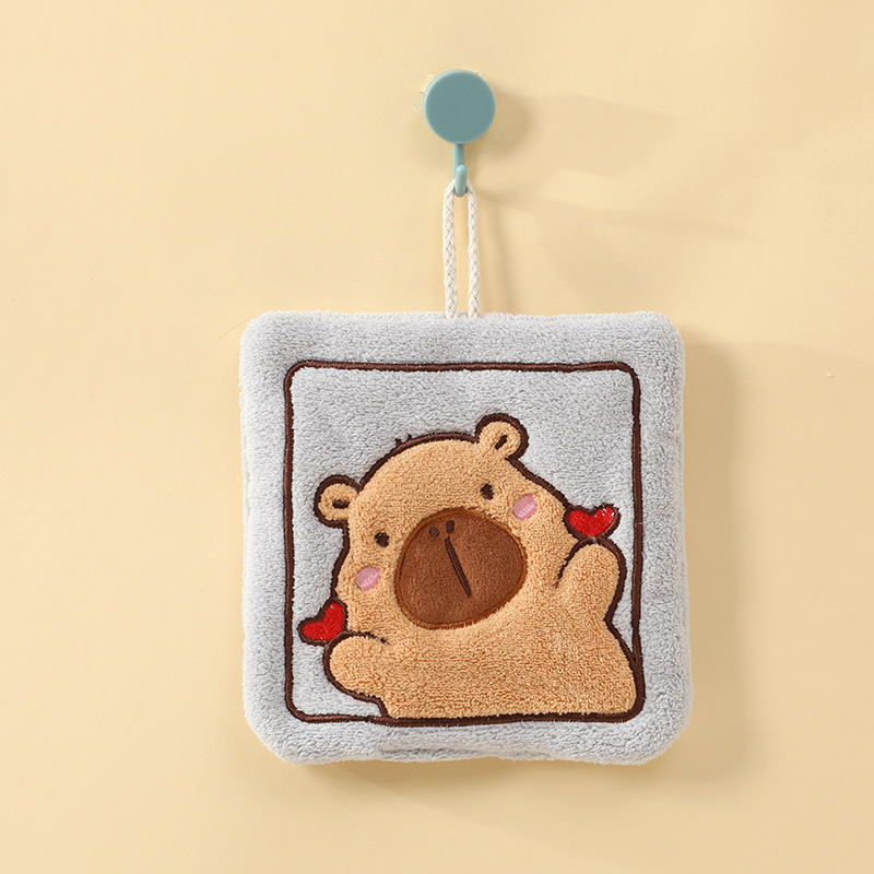 Laste käterätik korall-veluurist, tikandiga karikatuuride disain, kaal 50–80 g (Materjal: korall-veluur; Kaal: 50–80 g; Töötlemine: tikand; Kohandamine: saadaval)