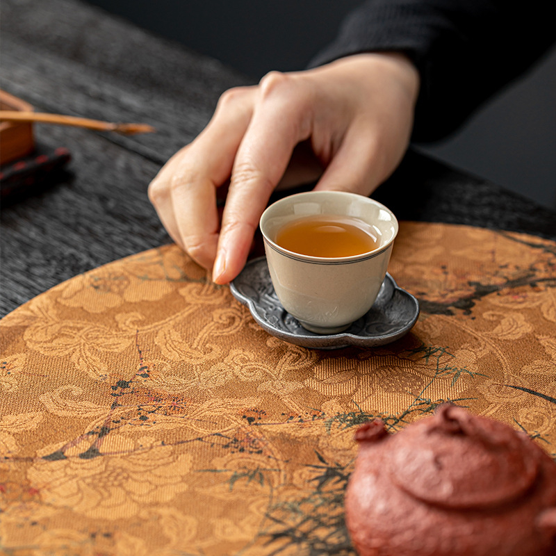 Peggy Hall Tea Mat od tkanine s ispisnim logom, kineski stil