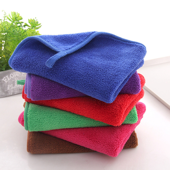 Automobiļu mazgāšanas un tīrīšanas dvielis — mikrofibra Coral fleece, 70 g, plakanais aušana, daudzfunkcionāls, logotipa druka pieejama