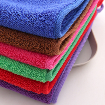 Automobiļu mazgāšanas un tīrīšanas dvielis — mikrofibra Coral fleece, 70 g, plakanais aušana, daudzfunkcionāls, logotipa druka pieejama