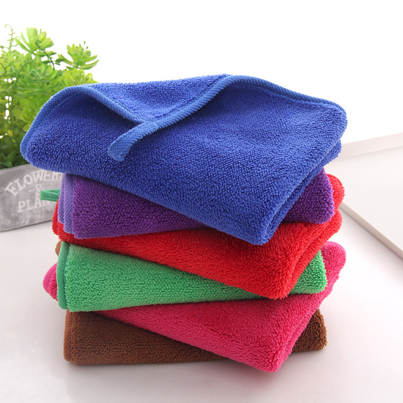 Automobiļu mazgāšanas un tīrīšanas dvielis — mikrofibra Coral fleece, 70 g, plakanais aušana, daudzfunkcionāls, logotipa druka pieejama