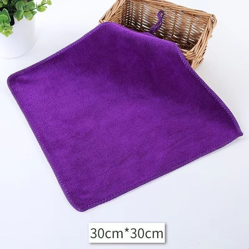 Autopesuks mõeldud mikrofiberist rätik, paksendatud ja väga imav, 150 g, trükitud logoga