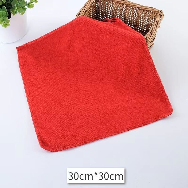 Autopesuks mõeldud mikrofiberist rätik, paksendatud ja väga imav, 150 g, trükitud logoga