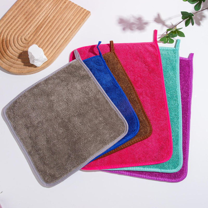 Topeltkülgne paks auto puhastusrätik – kõrge imavus, 800 GSM, 80% polüester + 20% poliamiid, Ab lõng, nõrkade keeratud lõng, kohandatav