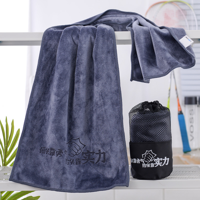 Prosop sport din nanofiber, 120 g, absorbție transpirație 16–20 s, uscare rapidă, imprimare logo disponibil