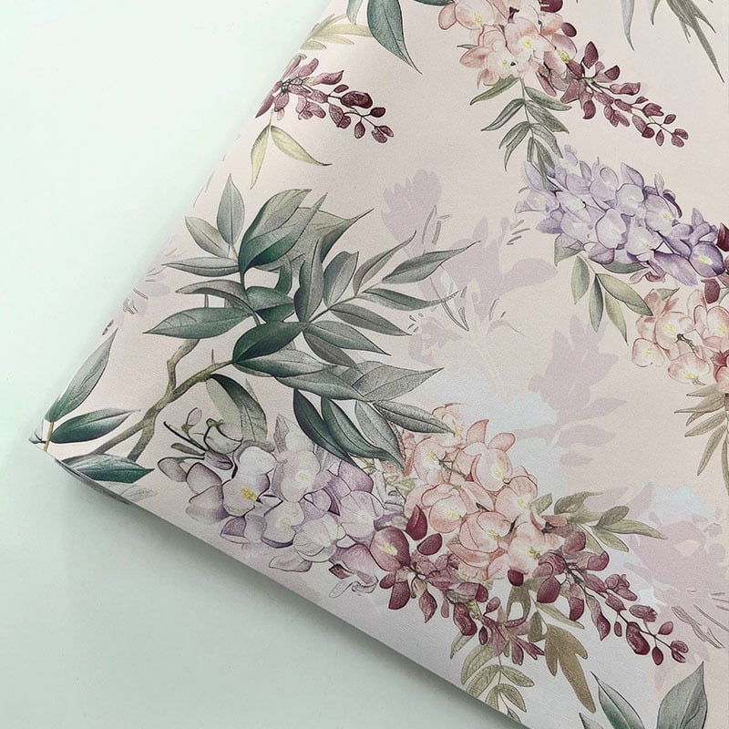 PVC seina kleebis taimekirjaga; enesekleepuv; veekindel; õli- ja mustuskindel; sobib elutuppa, magamistuppa, tööruumi, kööki ja vannituppa.