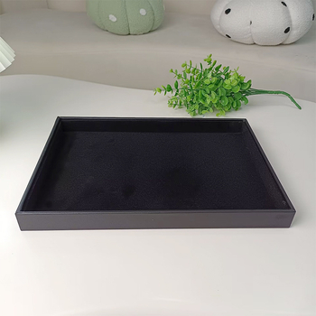 Flaneli nahast juveelide hoiukarp kaelakeede, käekellade ja kõrvarõngaste jaoks – kõva konstruktsioon, vaba stiil