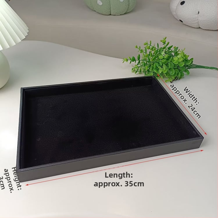 Flaneli nahast juveelide hoiukarp kaelakeede, käekellade ja kõrvarõngaste jaoks – kõva konstruktsioon, vaba stiil