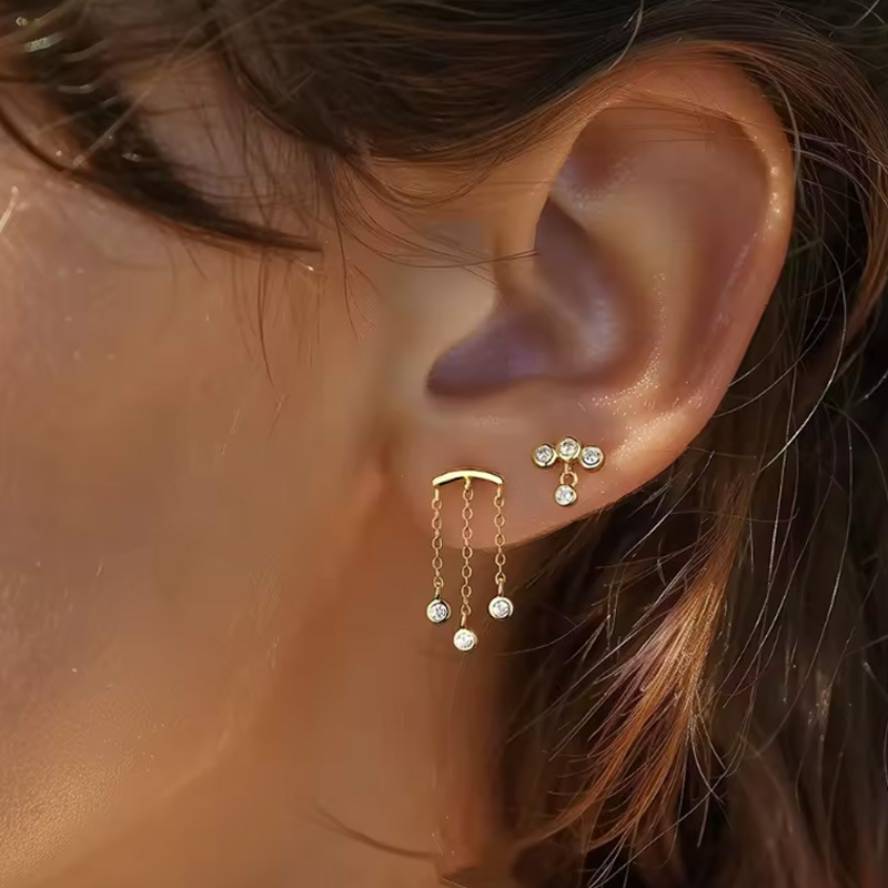 Piercing na pery, geometrická štvorramenná hviezda, ametistový kryštál, elektroplátovaný meď, unisex šperky