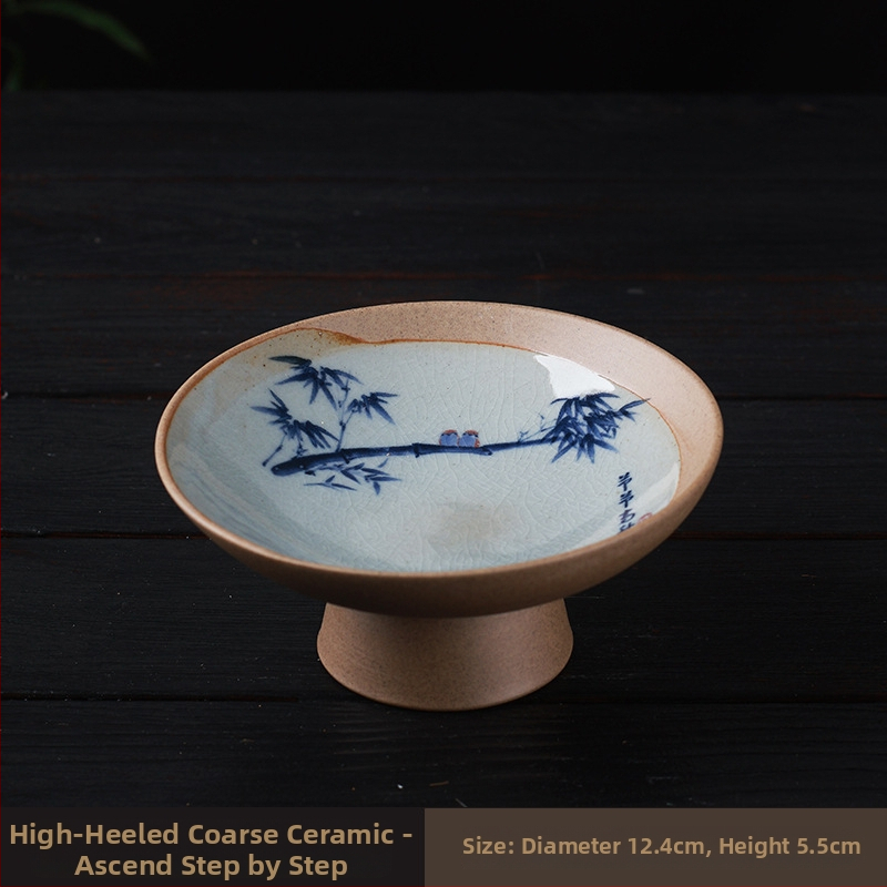 Dai Xian portselanist puuviljade taldrik, kaasaegse minimalistliku stiiliga, lansseeriti 2023. aasta septembris.