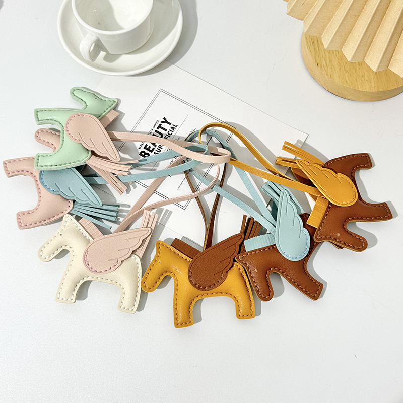 Somas piekārums — Mini Pegass, roku šūts, ultra viegls PU materiāls, dzīvnieku zīmējums, vasara 2024