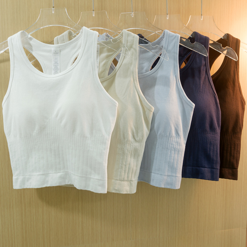 Bezšuvju adījuma treniņtopam jogai – racer back, dubultā ribota josta, elpojošs neilona-spandekss 85/15, krūšu forma 1/2