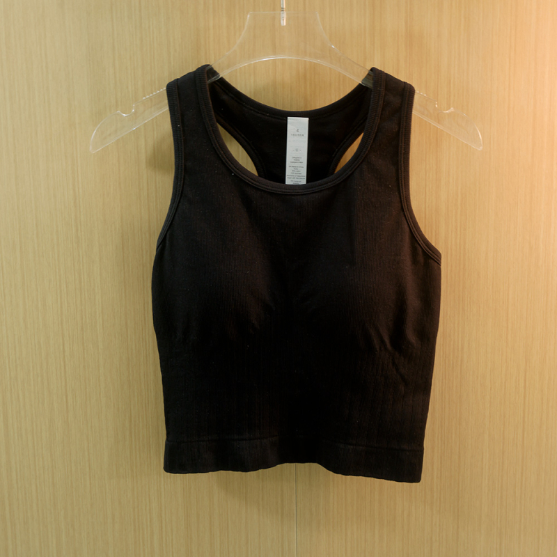 Bezšuvju adījuma treniņtopam jogai – racer back, dubultā ribota josta, elpojošs neilona-spandekss 85/15, krūšu forma 1/2