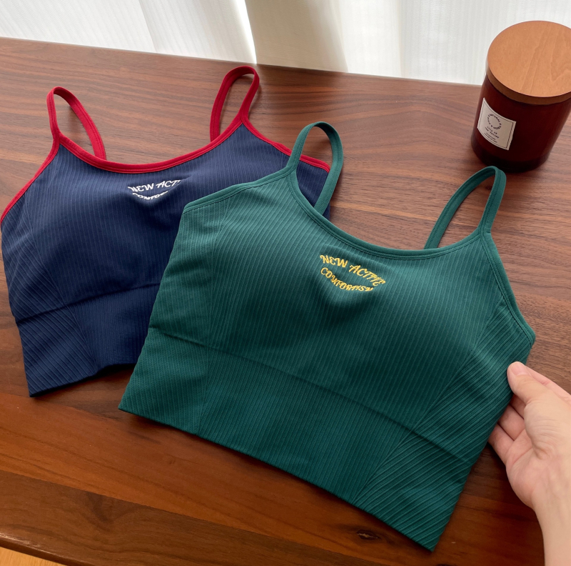 All-in-One sieviešu sporta krūšturis ar U- atpakaļu, pilnībā pārklājošas krūzes, plānas formētas krūzes, ieliktnes dizains, fiksēti dubulti siksnas, 92% neilons / 8% elastāns