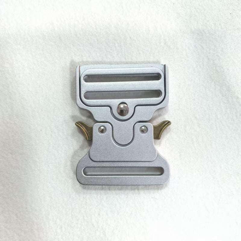 Independent metalo Cobra taktinė dirželio sagtelė, cinko lydinys, X901, bagažo aksesuarai, pavasaris 2025