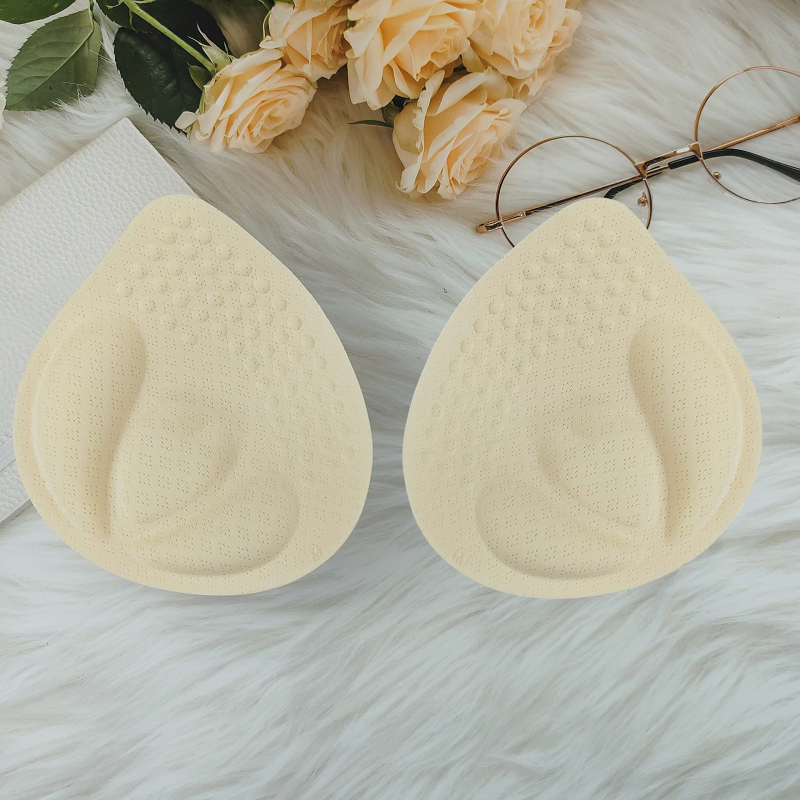 Integrētie krūšu spilventiņi ūdens piliena formā, integrēti; Zīmols: dodokiss/toot kiss; Materiāls: sūklis; Biezums: sabiezināts; Funkcijas: bez pēdām, elpojošas, palielināšana