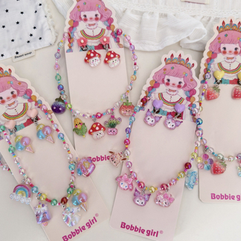 Bērnu kaklarota un ausu klipu komplekts, rokdarbs, plastmasa/rezīns, Korejas stilā, dzīvnieku formas piekari