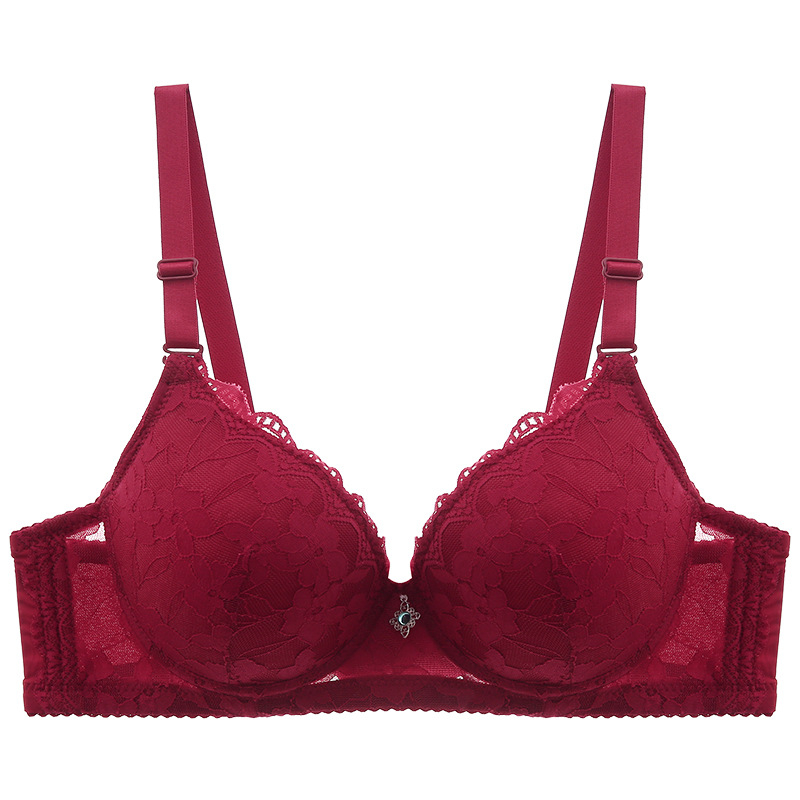 Krūšturis no neilona ar mežģīnēm, 3/4 kauss, plānas veidotas kausa formas, noņemamas dubultās siksnas, elpojošs un atbalstošs